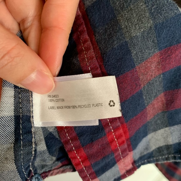 Gap Long Sleeved Button Down Plaid Shirt - Picture 4 of 4